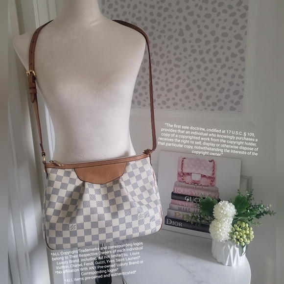 *SOLD* Authentic Pre-owned Louis Vuitton Siracusa PM Damier Azur Crossbody - Picture 2 of 16